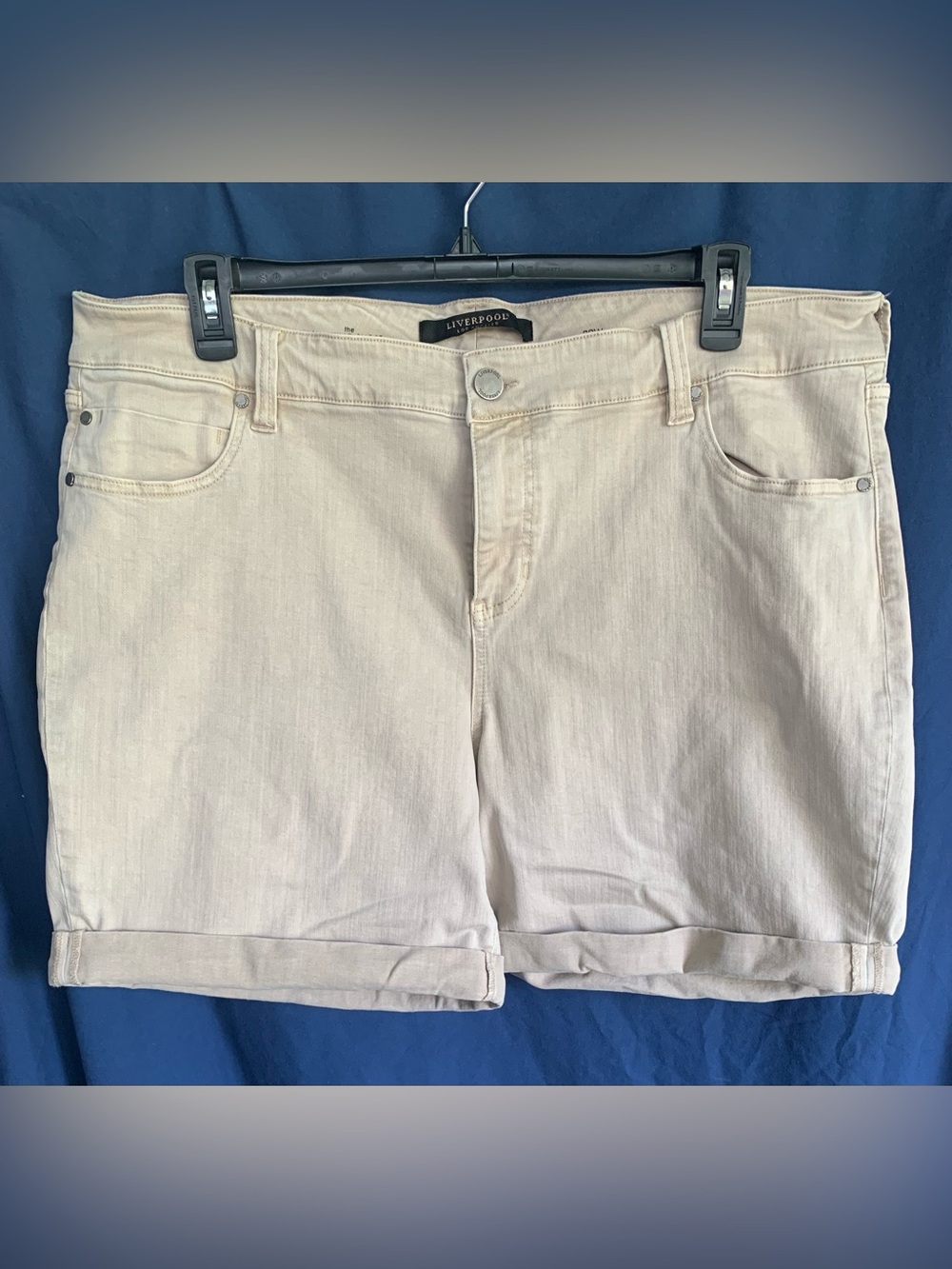 Liverpool Los Angeles size 22W The Walking Short Beige High-Rise Denim Shorts